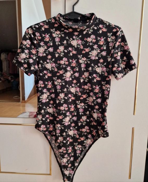 Zestaw 12 szt. ubrania damskie rozmiar M