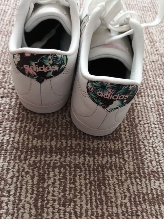 Adidasy damskie.