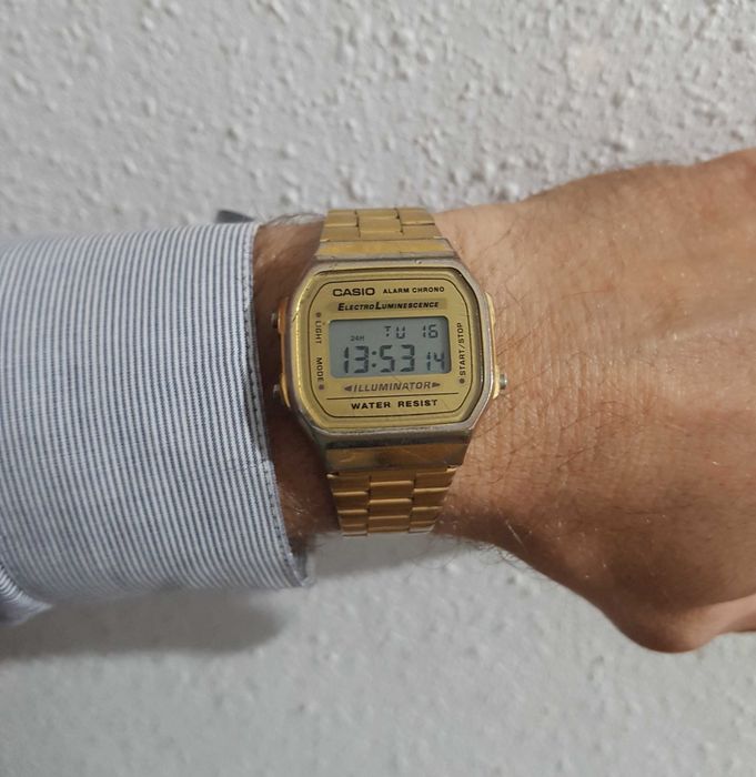 Zegarek nareczny Casio A168 Electroluminescence 1572 kolor zloty A 168