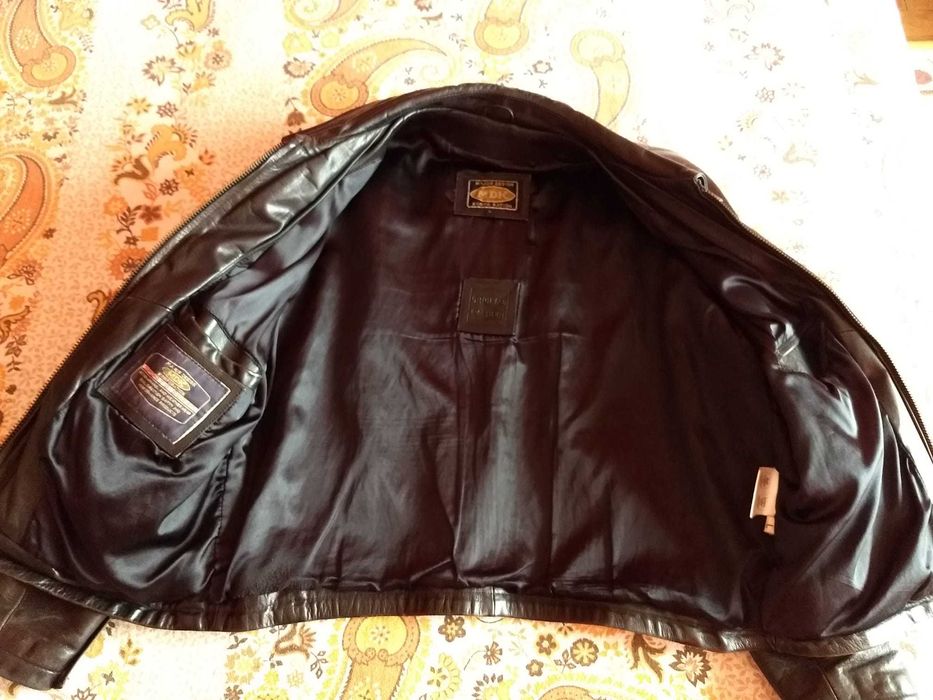 Casaco em Couro MDK