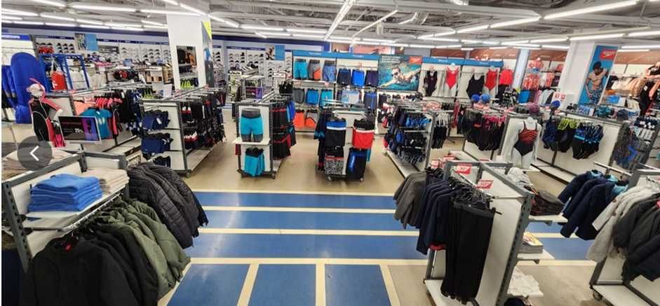 Продам торгове обладнання для магазину одягу б/у