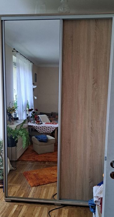 Sprzedam szafę z lustrem 150x240