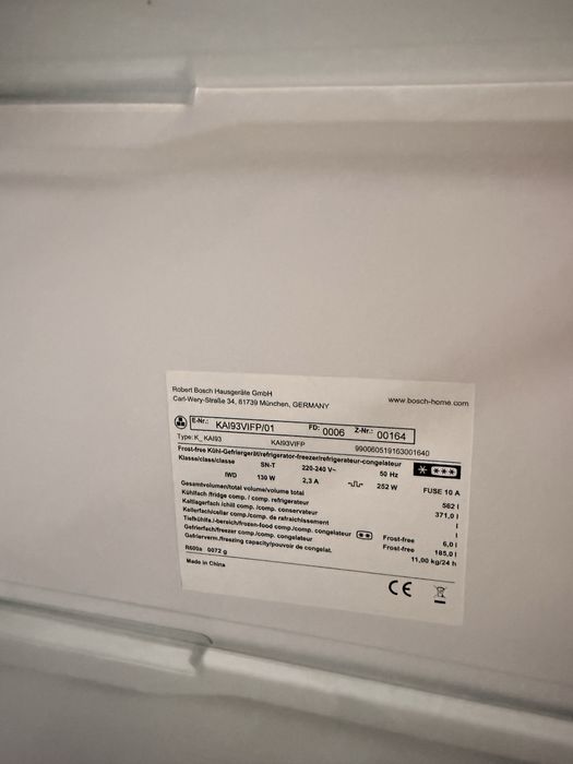 Frigorífico Americano Bosch KAI93VIFP com depósito de água