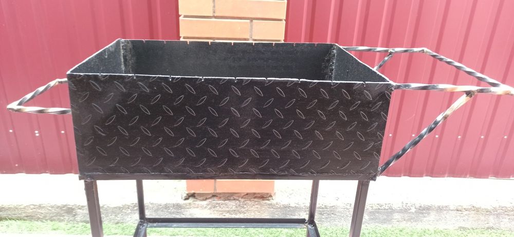 Мангал стаціонарний