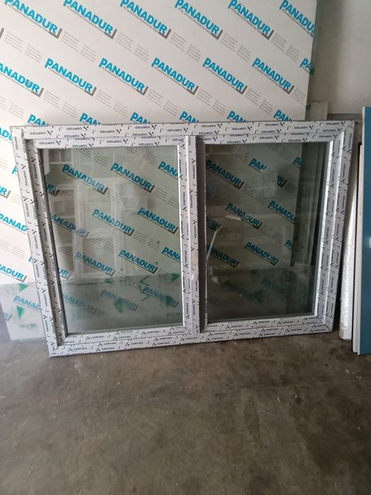 Janela em PVC oscilobatente