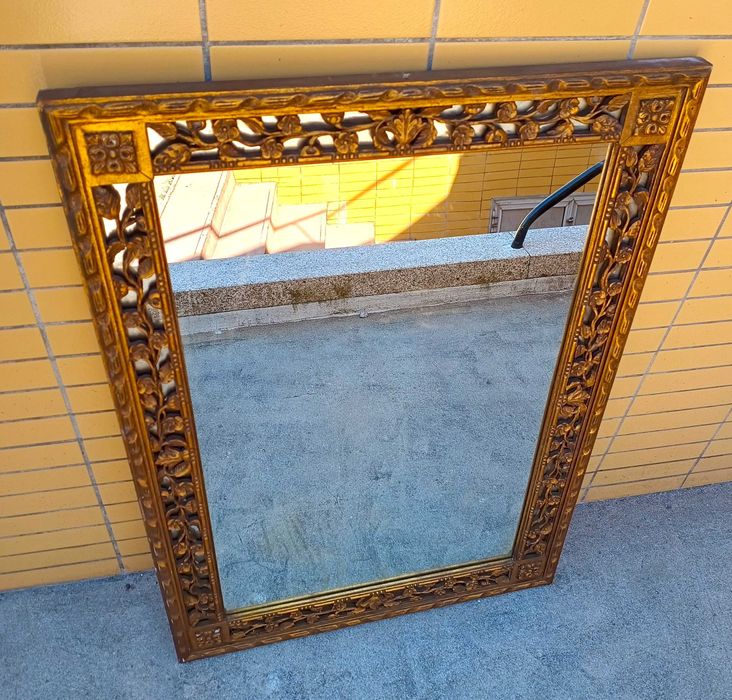 Espelho Dourado 105cm x 74cm
