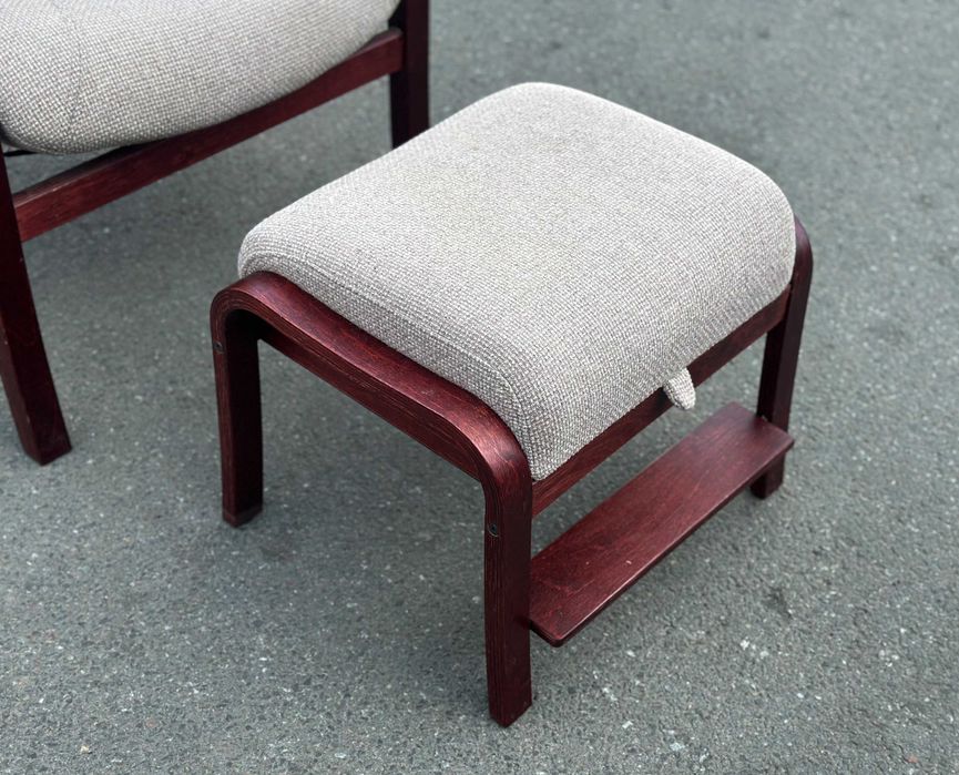 Вінтажний відпочинковий комплект крісло+пуф/меблі з Європи/COMFORTLIFE