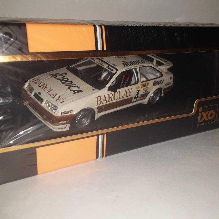 Ford Sierra RS Cosworth 1:43 IXO