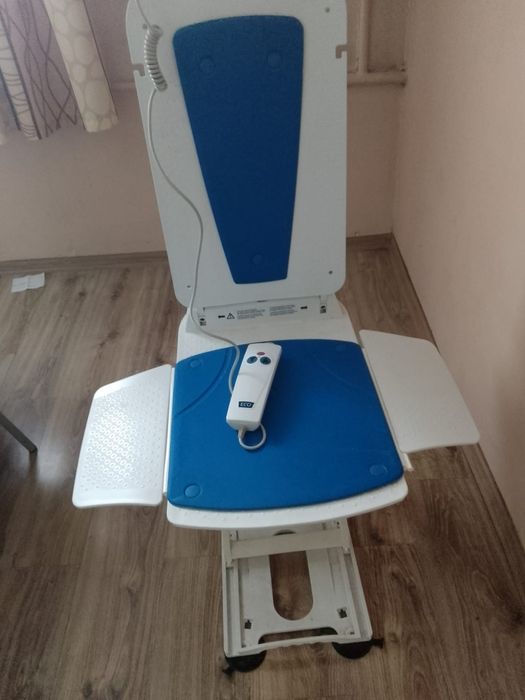 Podnośnik wannowy kąpielowy