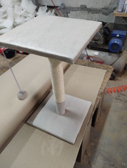 Когтеточка в разных цветах