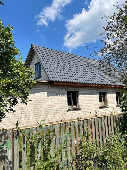 Будинок,ділянка 7 соток Астра