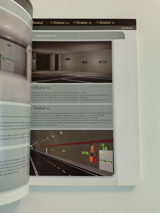 Sinalux: Sinalização de segurança fotoluminescente