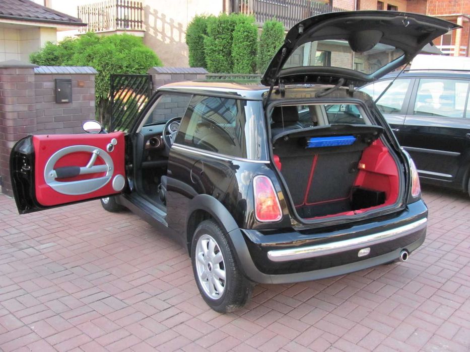 Samochód MINI ONE 2002