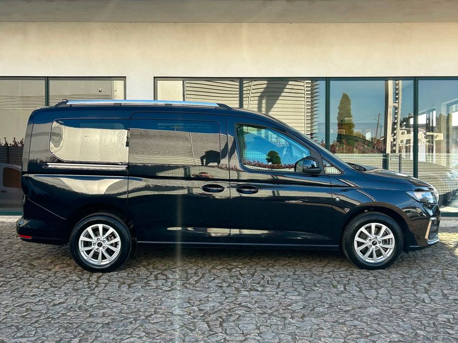 Ford Tourneo Connect Grand 2.0 TDCi Titanium