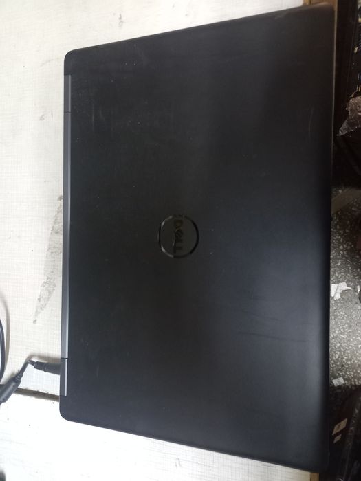 Dell e 5550  sprawny