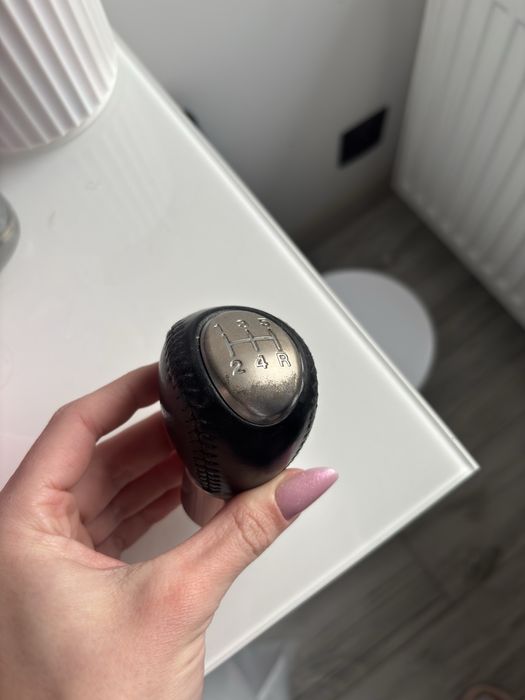 Gałka Zmiany Biegów - 5 Biegów + Wsteczny (R) Mazda