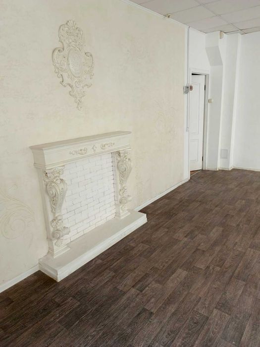 Сдам 40м.кв. под  инт. магазин, склад пр-т Науки 56.