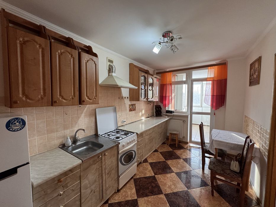 Оренда 1 кімнатної квартири по вул.Білогірська