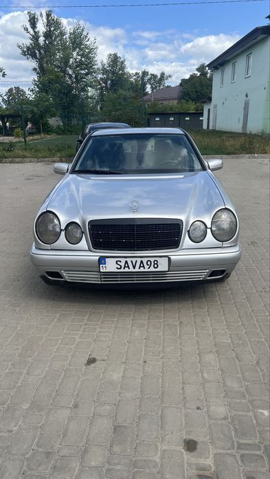 Продам терміново 210 2.2 ТДІ авто тіки з переоформленням