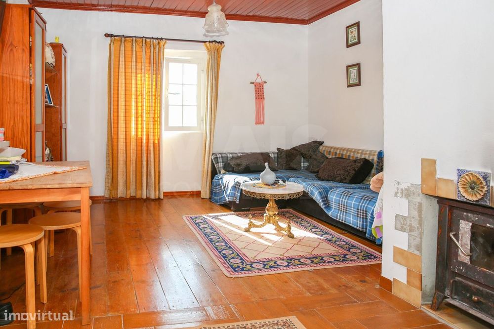 Moradia T4 com 247 m², 2 Garagens e Terreno | Canados, Alenquer