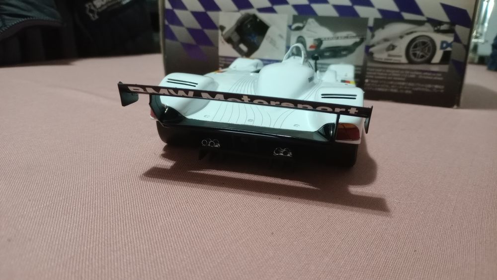 Miniatura BMW V12 LMR Kyosho 1:18