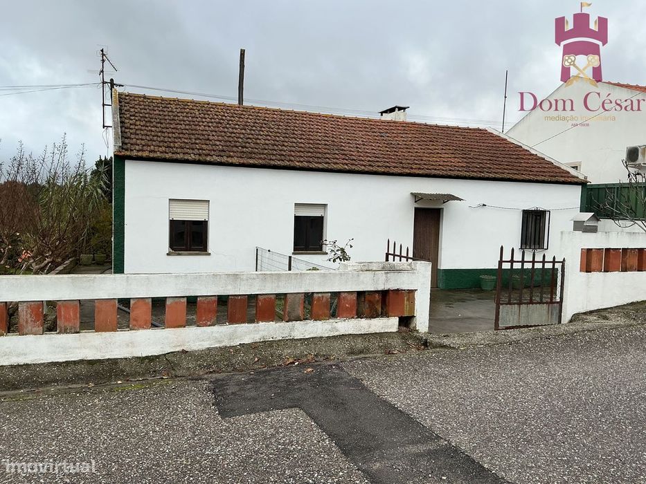 Moradia T3 - Em Zona Rural, Almeirim/Raposa