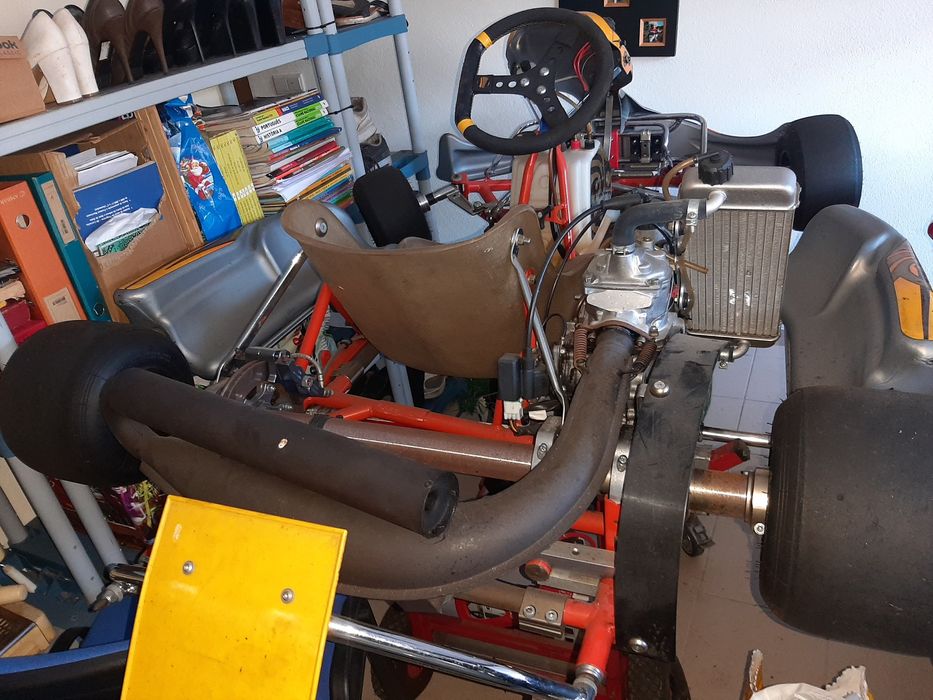 Vendo karting como novo