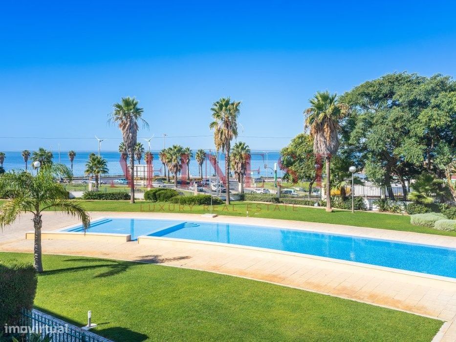 Jardins da Parede: Moradia T4 frente mar, piscina, box