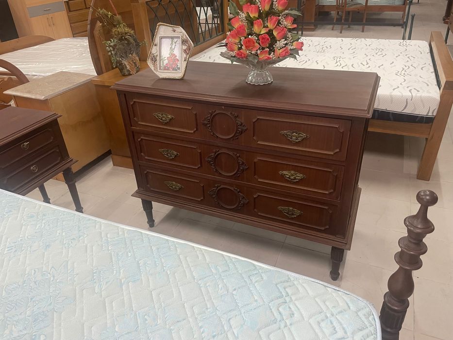 Vendo mobília de quarto de casal