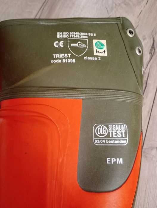 Kalosze robocze z blachą Signum dla drwala pilarza