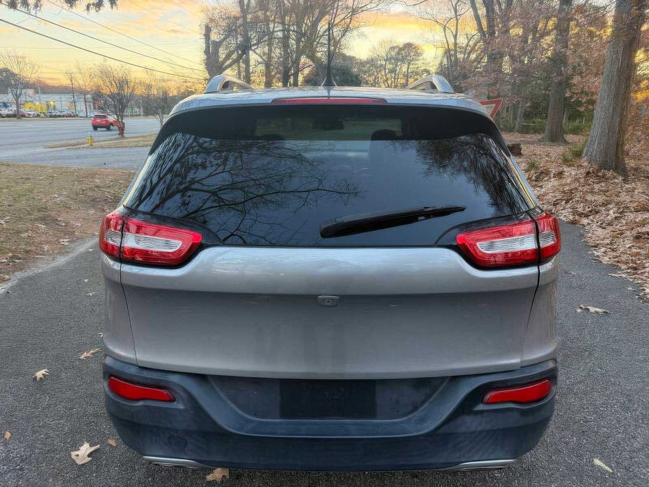 Jeep Cherokee Limited      2016