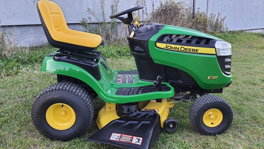 Traktorek Kosiarka John Deere E120 moc 20 KM jak Nowy / Husqvarna