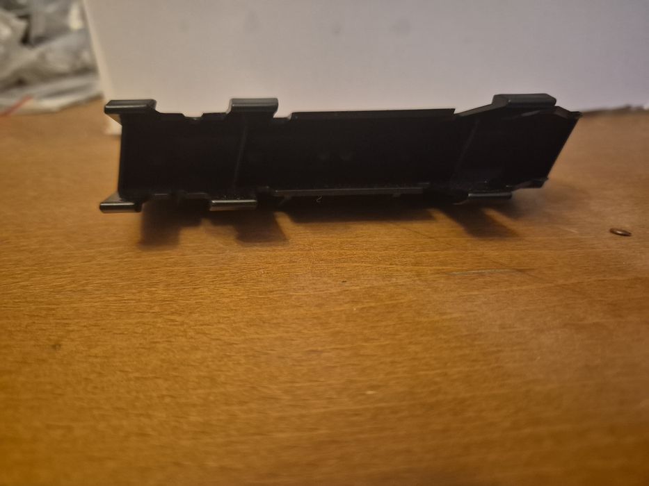 Oryginalny napis  4Motion VW Passat T5 / T5.1 – atrapa grill OEM