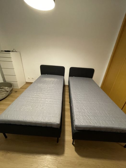 2 camas Slattum 90cm x 200 cm IKEA com colchões
