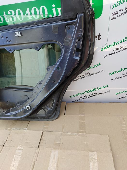 Дверей Ford Focus MK2 задня права