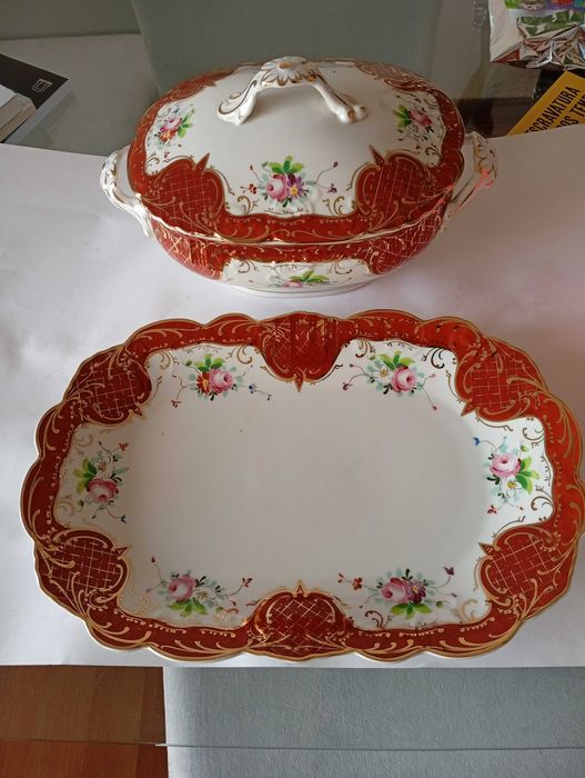 Serviço de jantar, completo para 12 pessoas, Vista Alegre