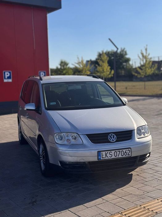 Продаю VW Touran 2003