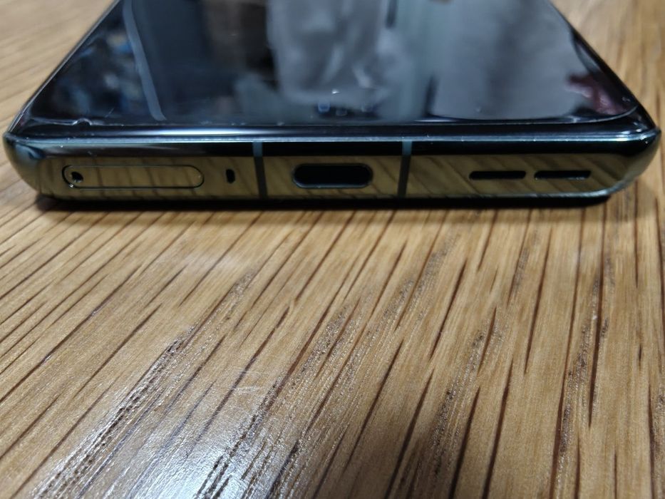 Oneplus 12 12(+12)/256 глобал global США 2sim e-sim cph2583 зелений