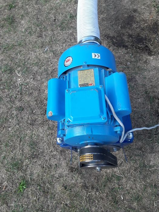 Гнучкий шнек, погрузчик