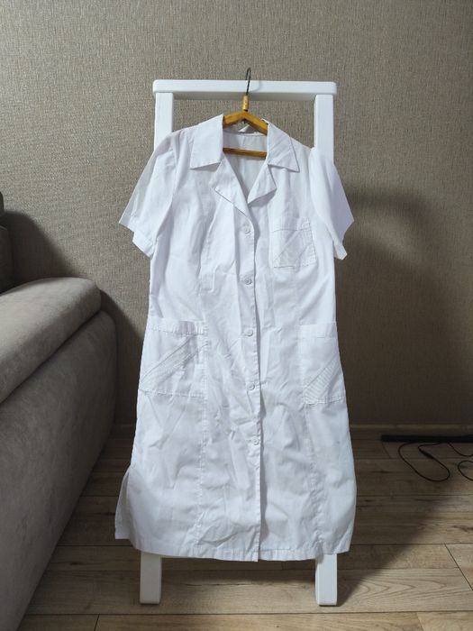 Продам медичні халати