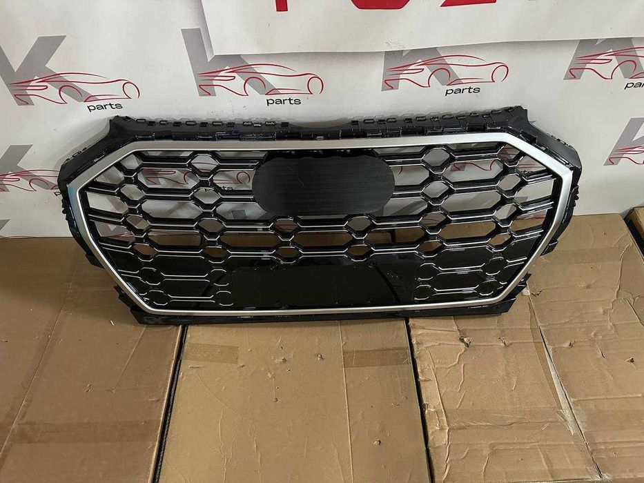 Решітка радіатора Audi Q5 80A 21-24