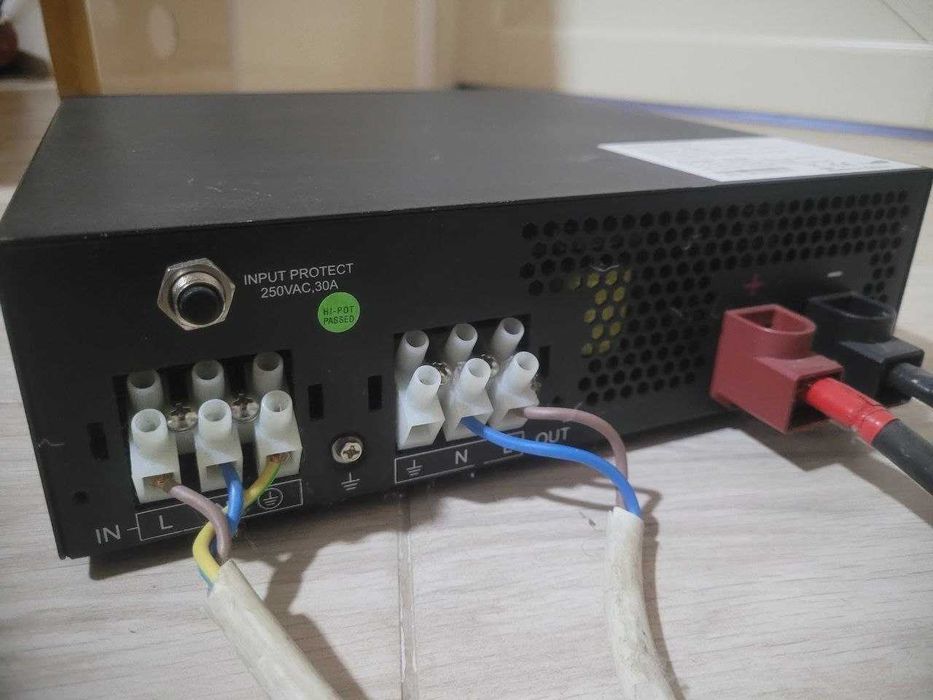 Інвертор Blue PowerWalker Inverter 3000 PSW (Потужність - 3000 ВА / 2400 Вт) 24Вольта безперебійник