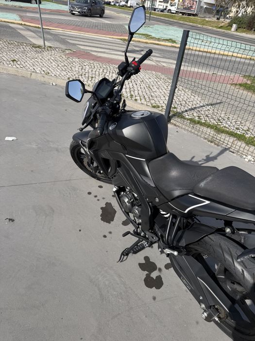 Moto como nova em perfeito estado