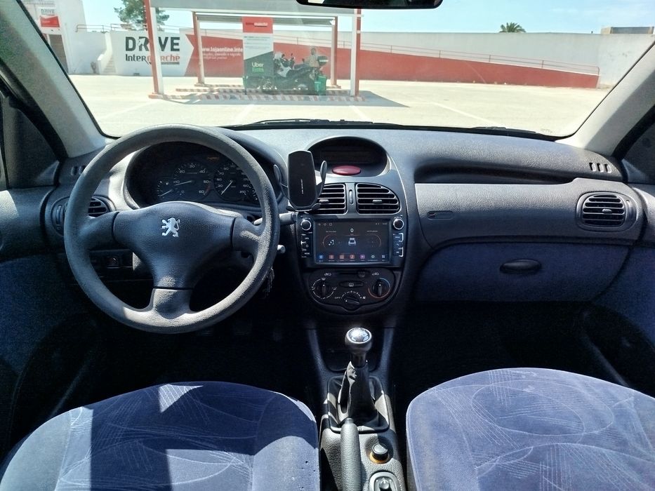 Peugeot 206 Ano 2001 Gasolina