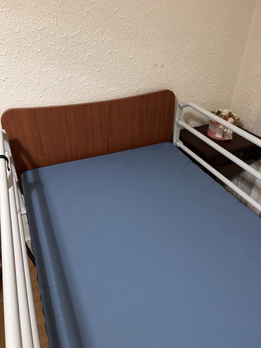 Cama Articulada Elétrica + Colchão Anti-Escaras + Comando + Manual