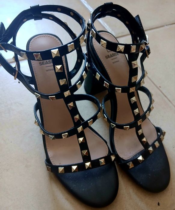 Sapatos senhora  em bom estado