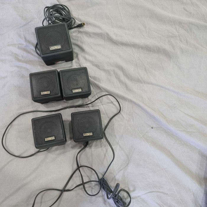 Conjunto de 5 colunas creative soundworks (sem amplificador)