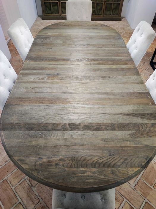 Mesa de Jantar Grande em Madeira e 6 Cadeiras Bege. (Conjunto)