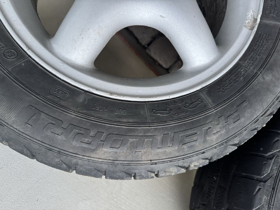 Продам колеса в зборі 205/65R15