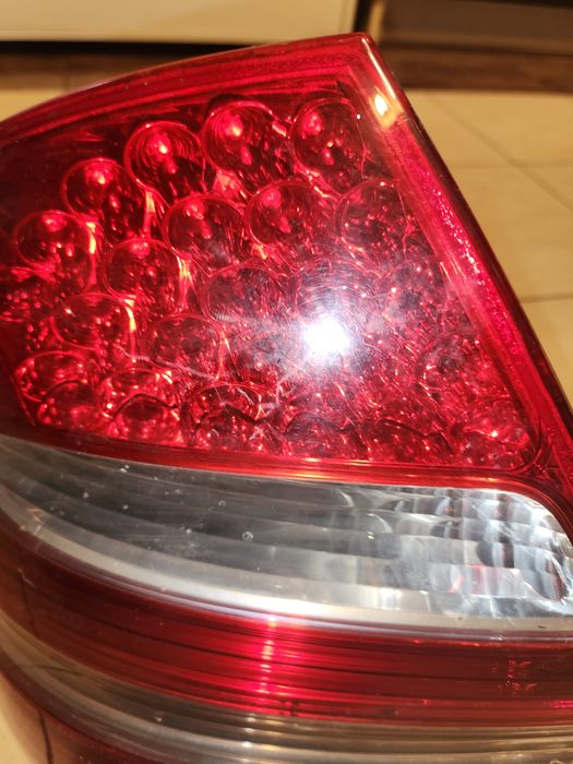 Mercedes E211 sedan lampa tyl lewa ledowa kompletna orginal